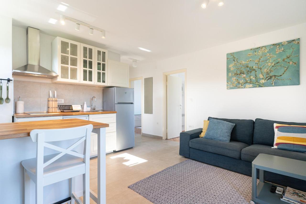 רוביני Apartment With A View מראה חיצוני תמונה