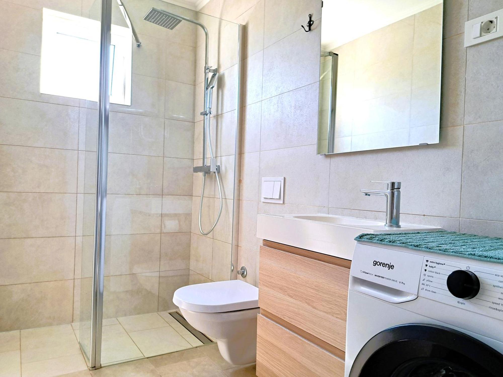 רוביני Apartment With A View מראה חיצוני תמונה